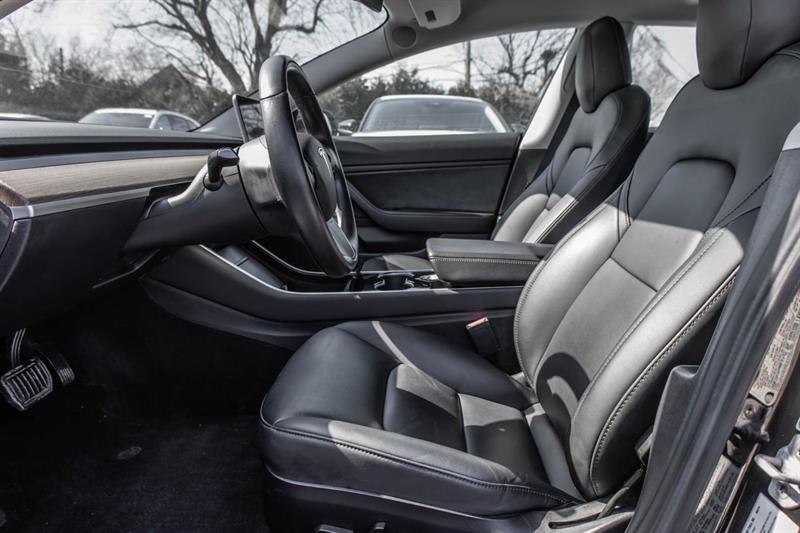 tesla Model 3 2019 - 12