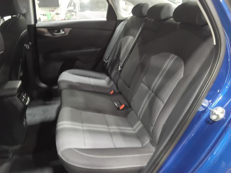 kia Forte 2024 - 20