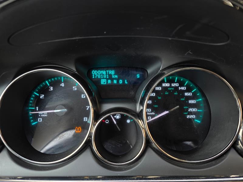 buick Enclave 2016 - 26
