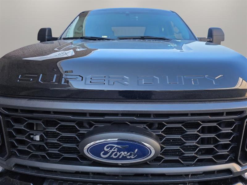 ford F-250SD 2023 - 10