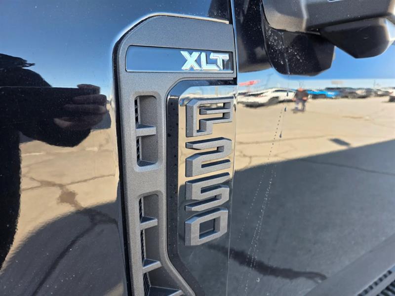 ford F-250SD 2023 - 14