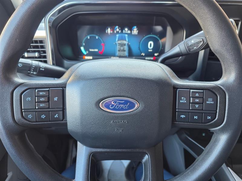 ford F-250SD 2023 - 29