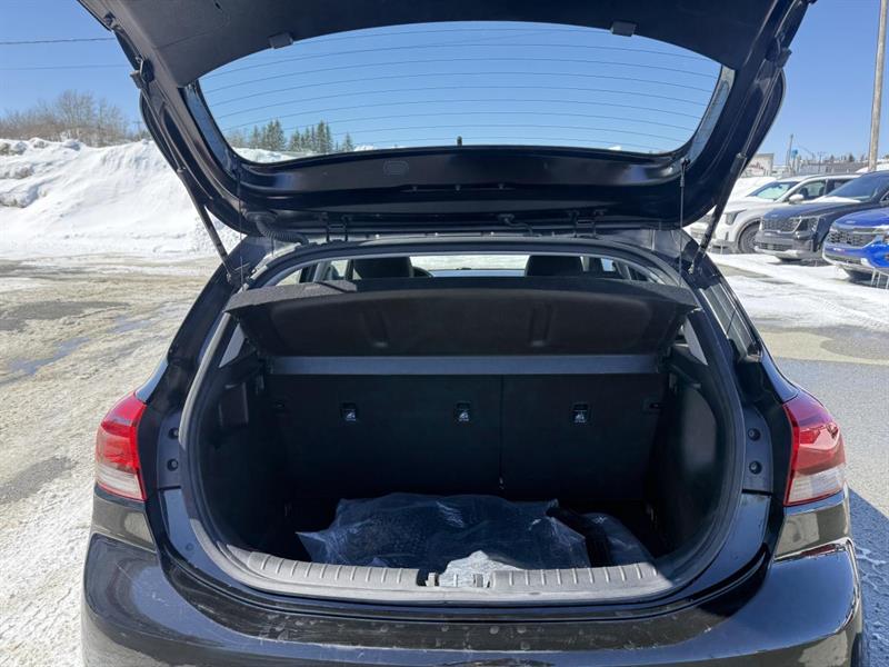 kia Rio5 2021 - 9