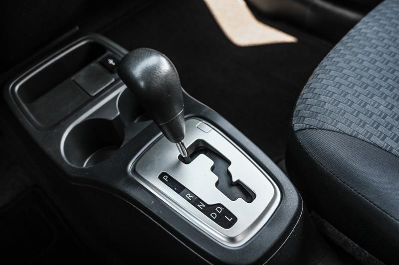 mitsubishi Mirage 2018 - 17