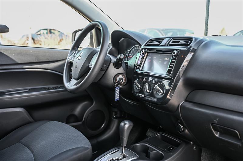 mitsubishi Mirage 2018 - 24