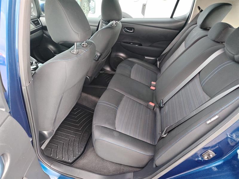 nissan LEAF 2020 - 11