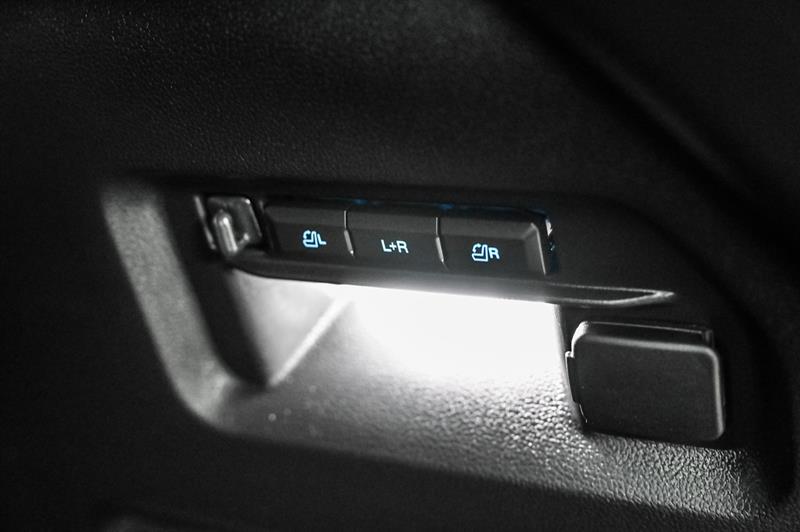 ford Explorer 2026 - 23