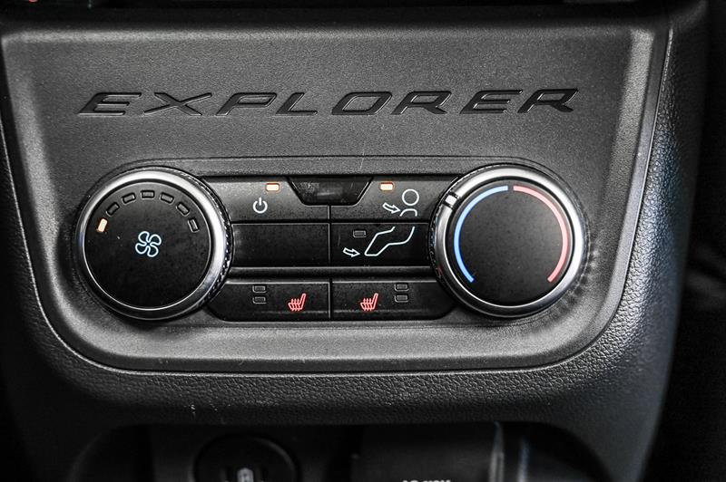 ford Explorer 2026 - 38