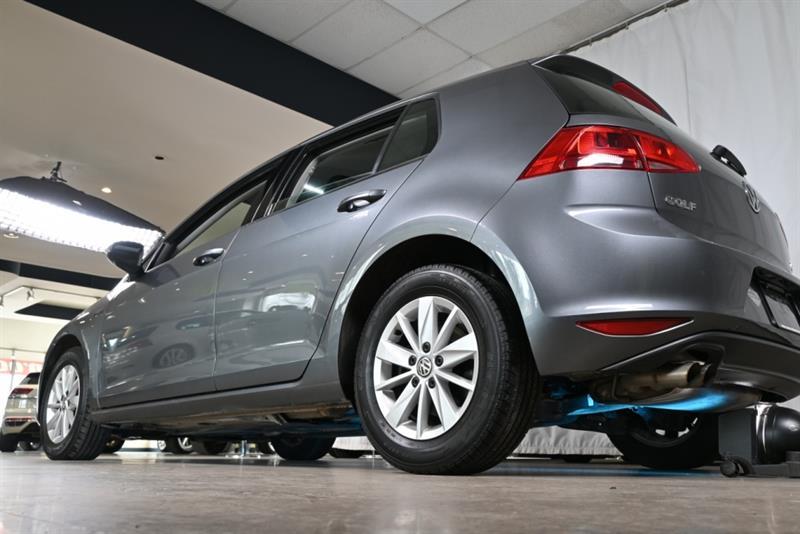 2016 Volkswagen Golf - Image 11