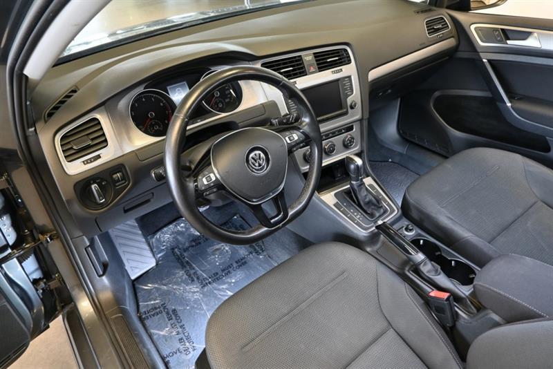 2016 Volkswagen Golf - Image 15