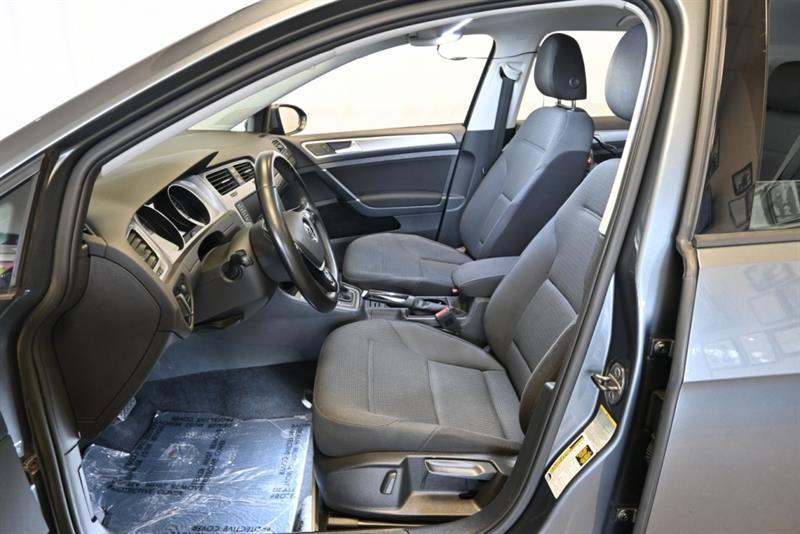 2016 Volkswagen Golf - Image 16