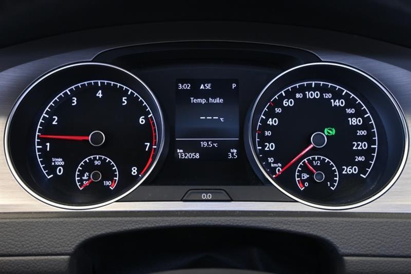 2016 Volkswagen Golf - Image 21