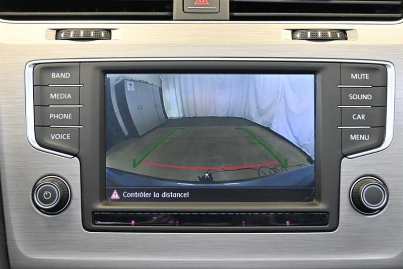 2016 Volkswagen Golf - Image 25