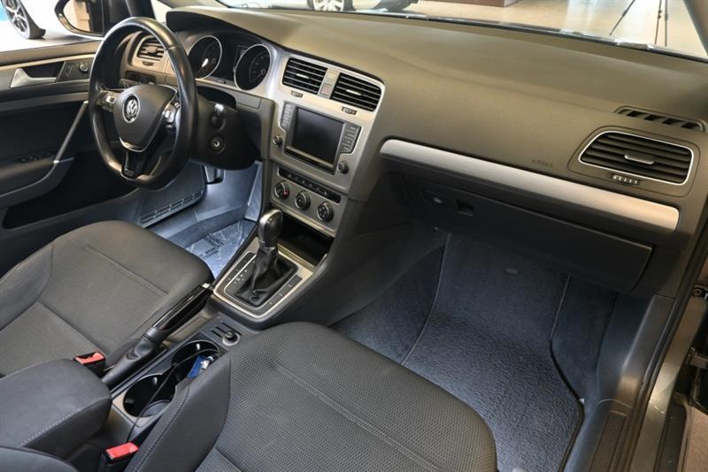 2016 Volkswagen Golf - Image 29