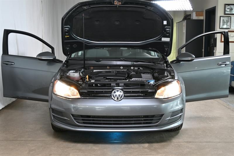 2016 Volkswagen Golf - Image 36