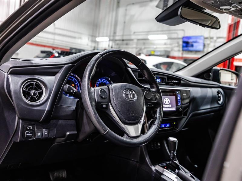 2017 Toyota Corolla - Image 20