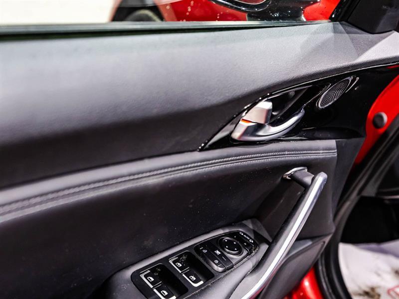 2019 Kia Stringer - Image 12