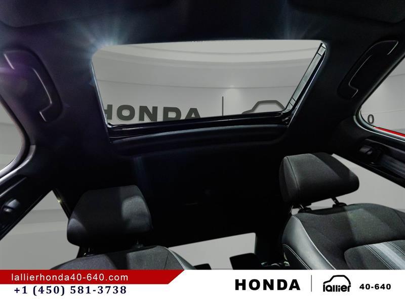 2025 Honda Civic - Image 18