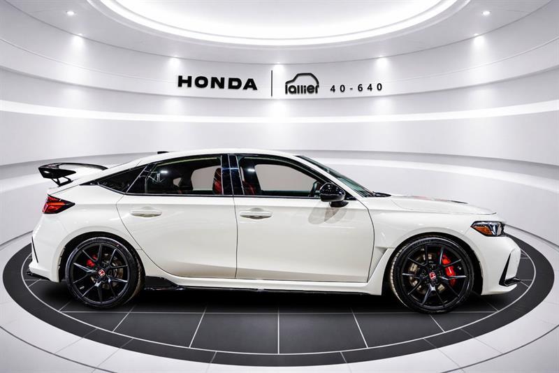 2025 Honda Civic - Image 8