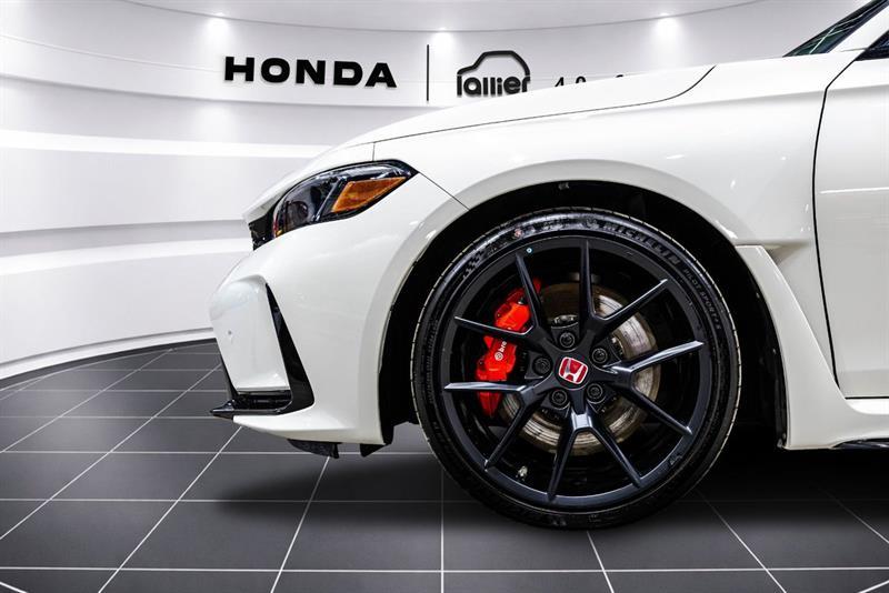 2025 Honda Civic - Image 10