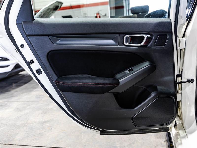 2025 Honda Civic - Image 12