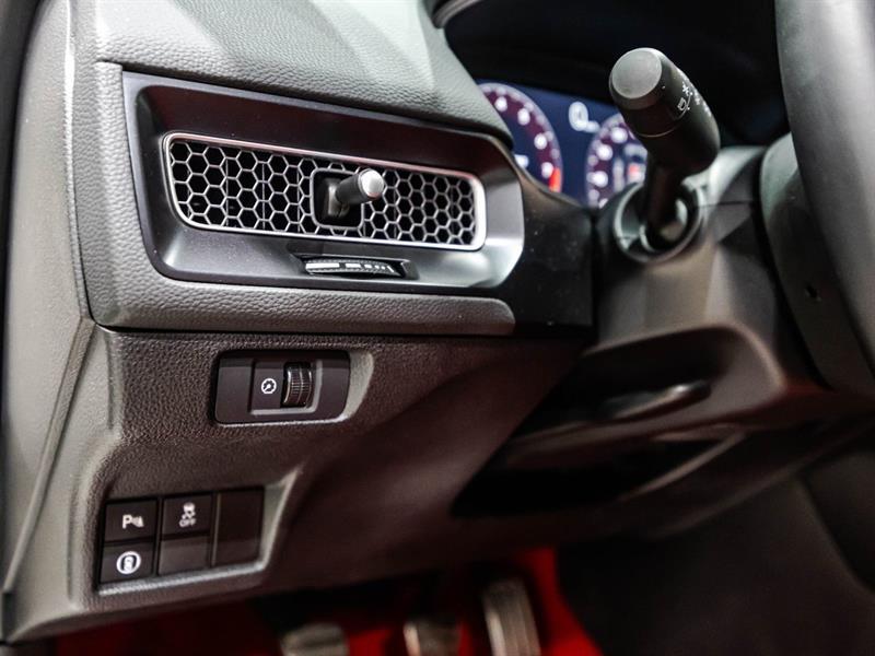 2025 Honda Civic - Image 21