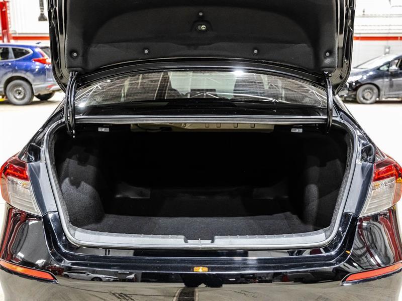 2025 Honda Civic - Image 15