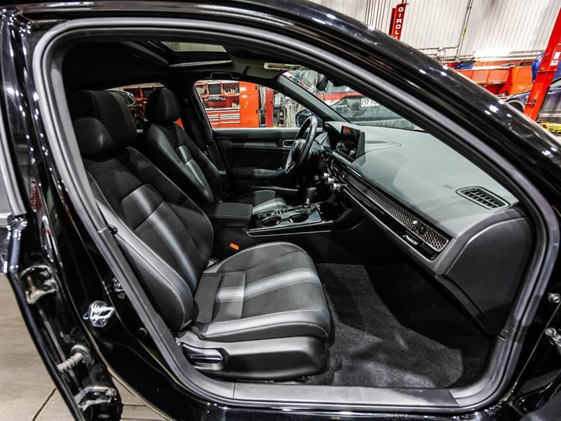 2025 Honda Civic - Image 17