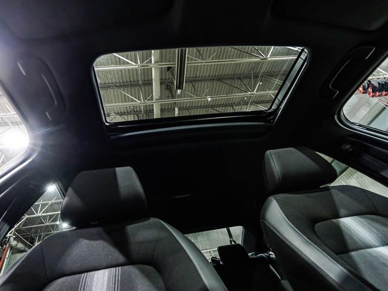 2025 Honda Civic - Image 18