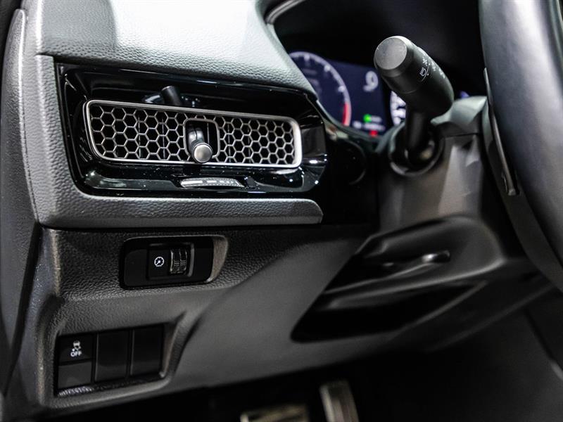 2025 Honda Civic - Image 21