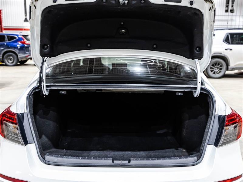 2022 Honda Civic - Image 15