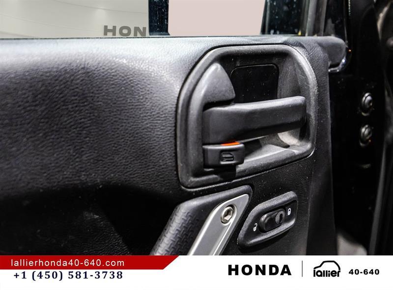 2013 Jeep Wrangler - Image 11