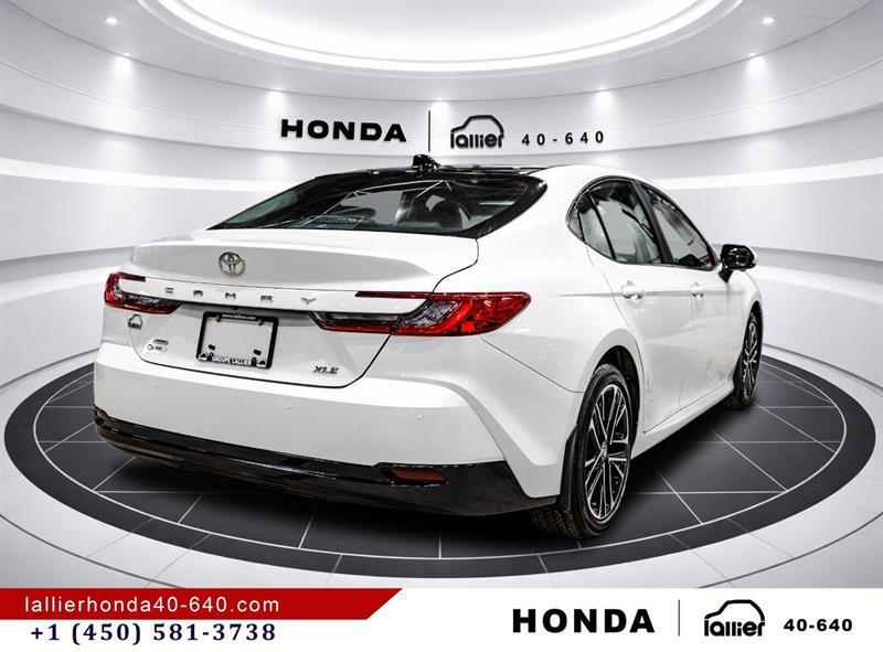 2025 Toyota Camry - Image 7