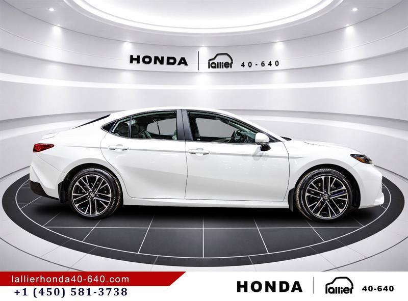 2025 Toyota Camry - Image 8