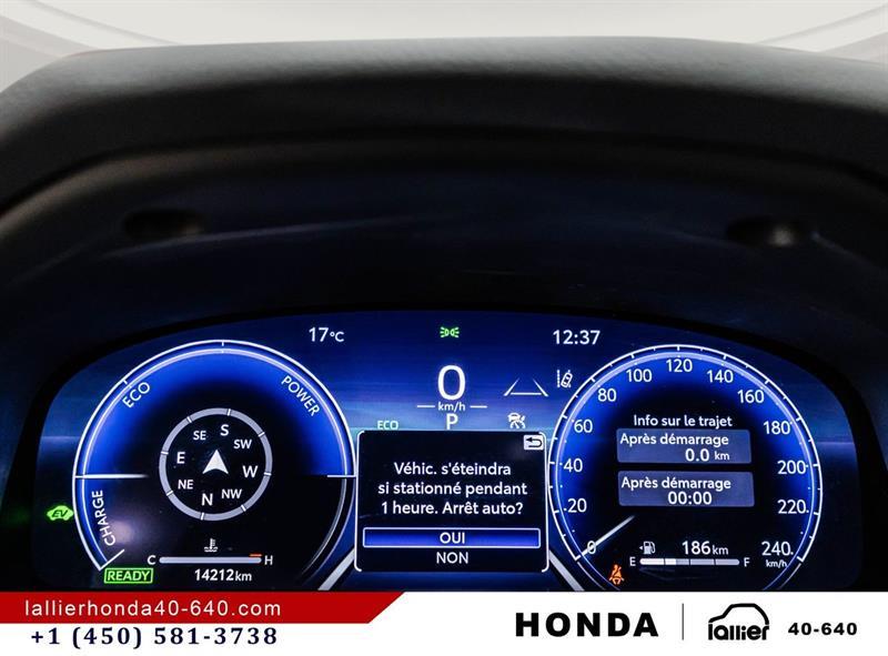 2025 Toyota Camry - Image 23