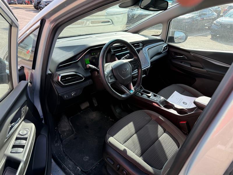 2023 Chevrolet Bolt - Image 5