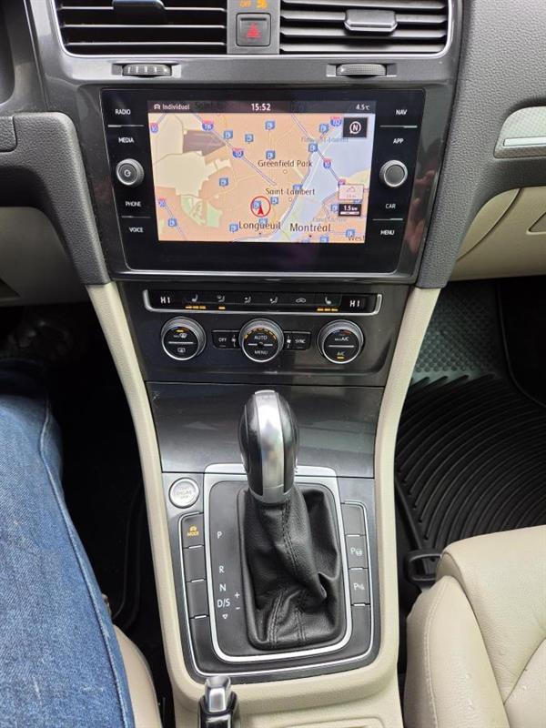 2019 Volkswagen Golf - Image 21