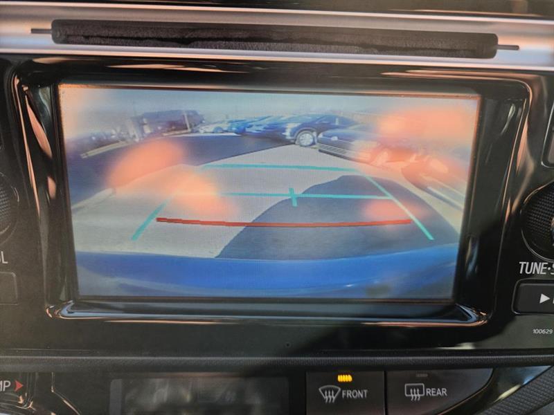 2016 Toyota Prius - Image 20