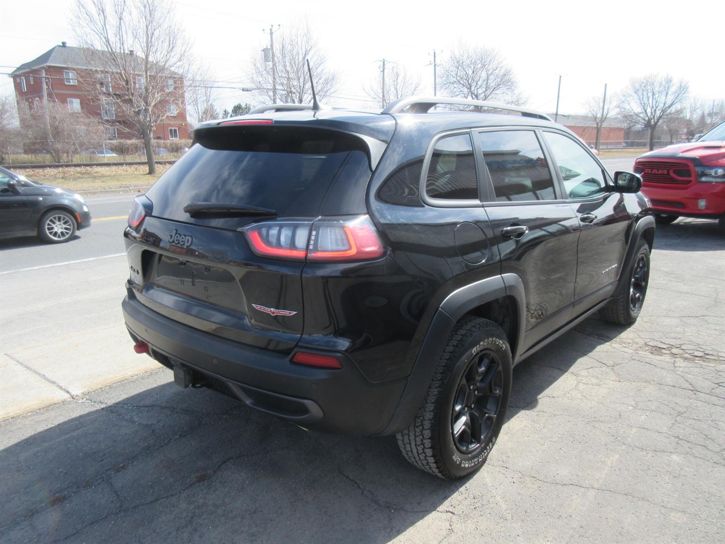 jeep Cherokee 2021 - 11