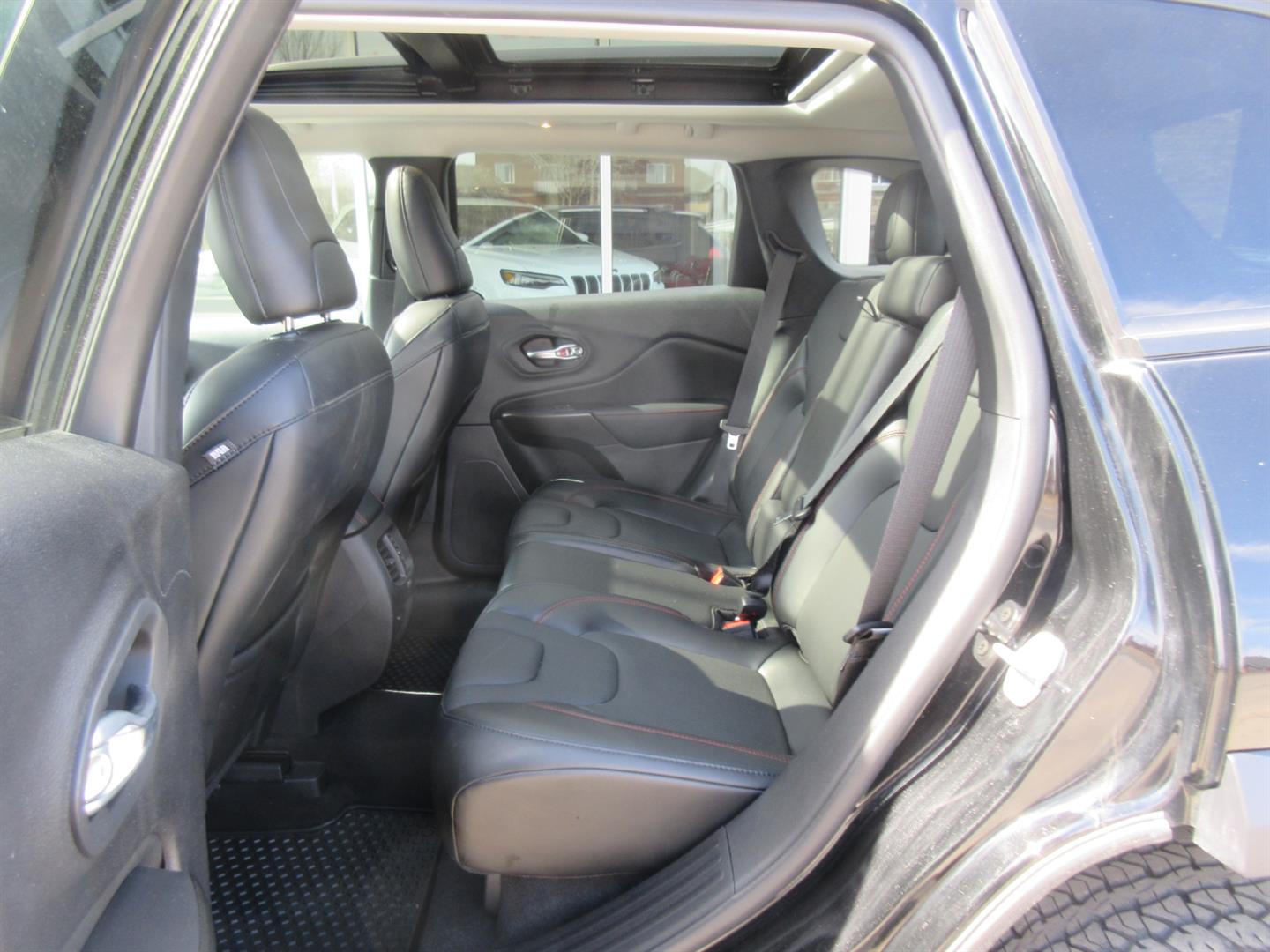 jeep Cherokee 2021 - 21