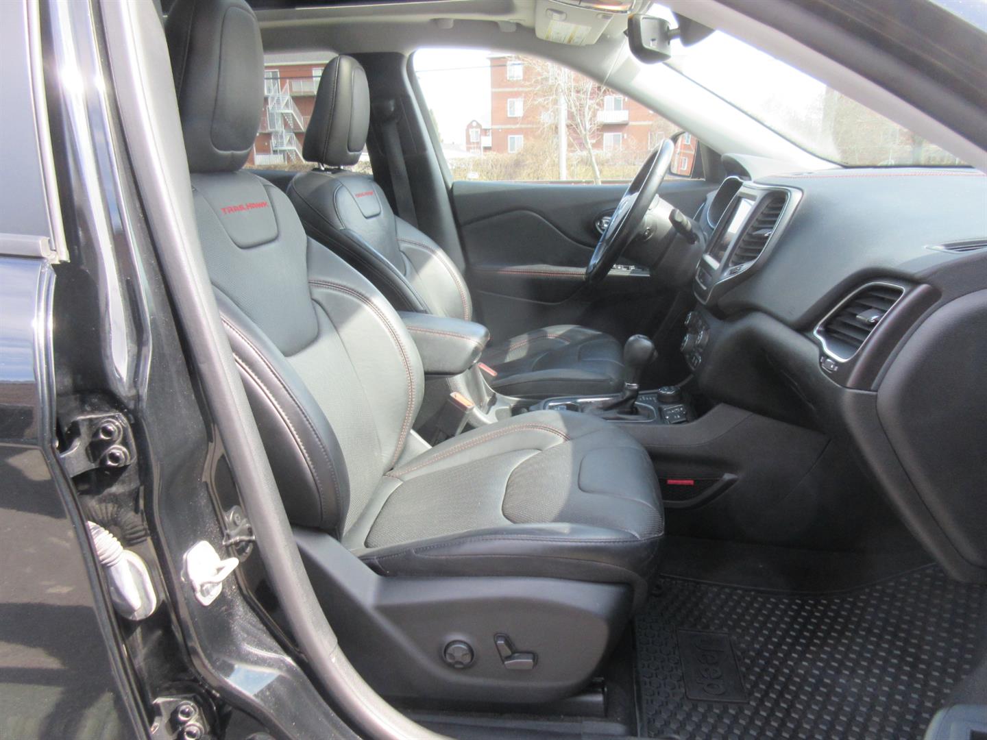 jeep Cherokee 2021 - 25