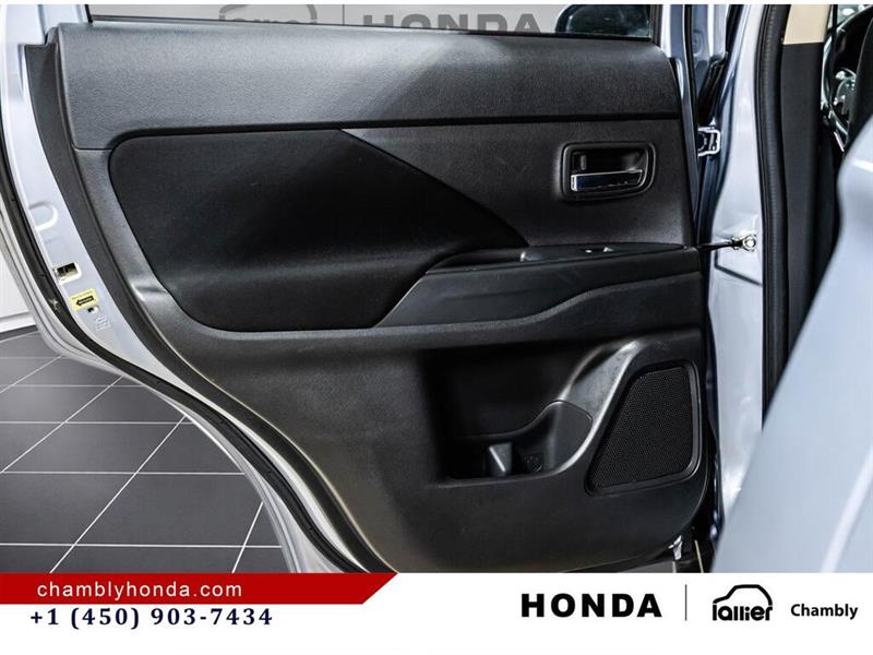 mitsubishi Outlander 2016 - 13