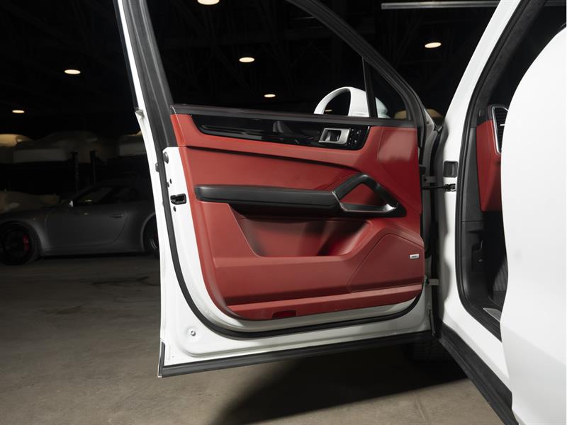 porsche Cayenne 2020 - 24