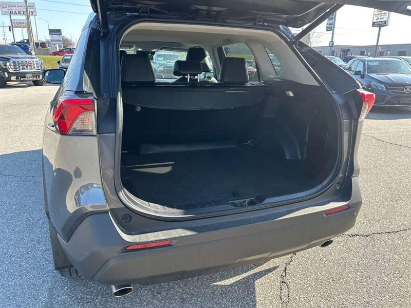 toyota RAV4 2022 - 15