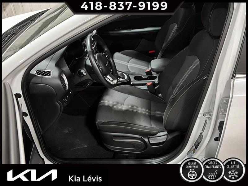 kia Forte 2022 - 12