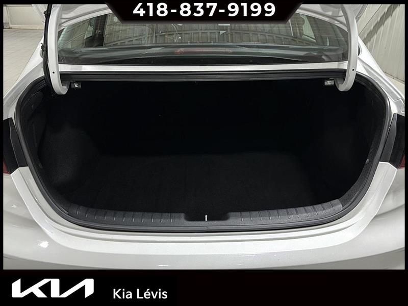 kia Forte 2022 - 14