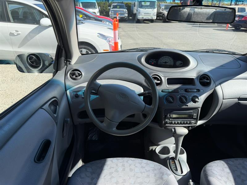 toyota Echo 2000 - 14