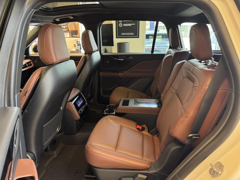 lincoln Aviator 2026 - 14