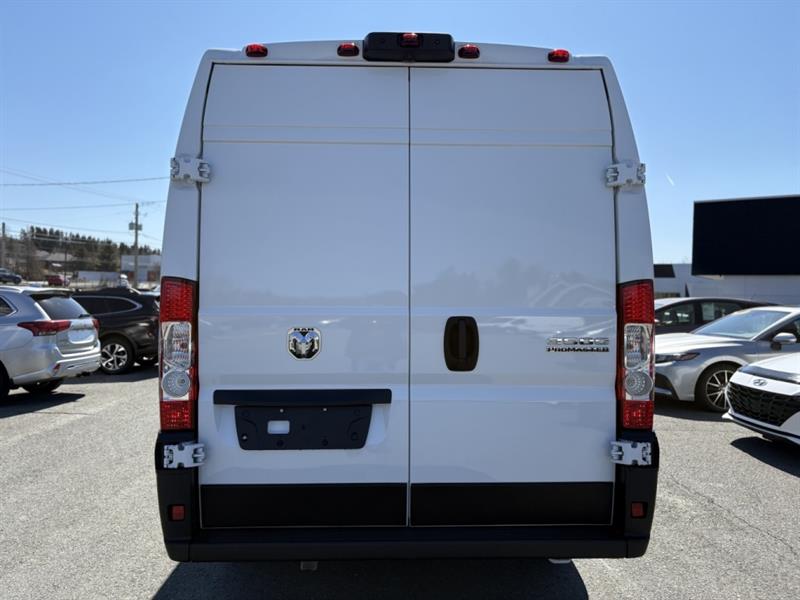 ram ProMaster fourgonnette utilitaire 2025 - 8