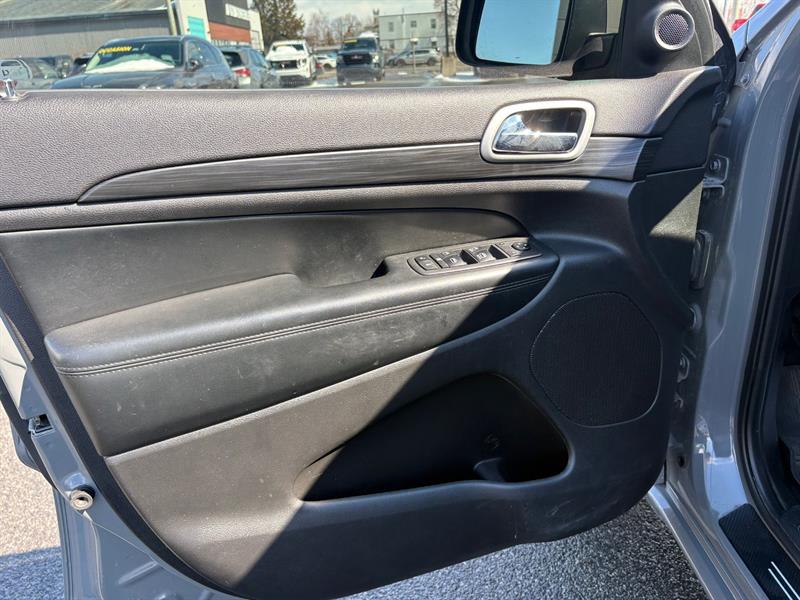 jeep GRAND CHEROKEE LAREDO 2021 - 19